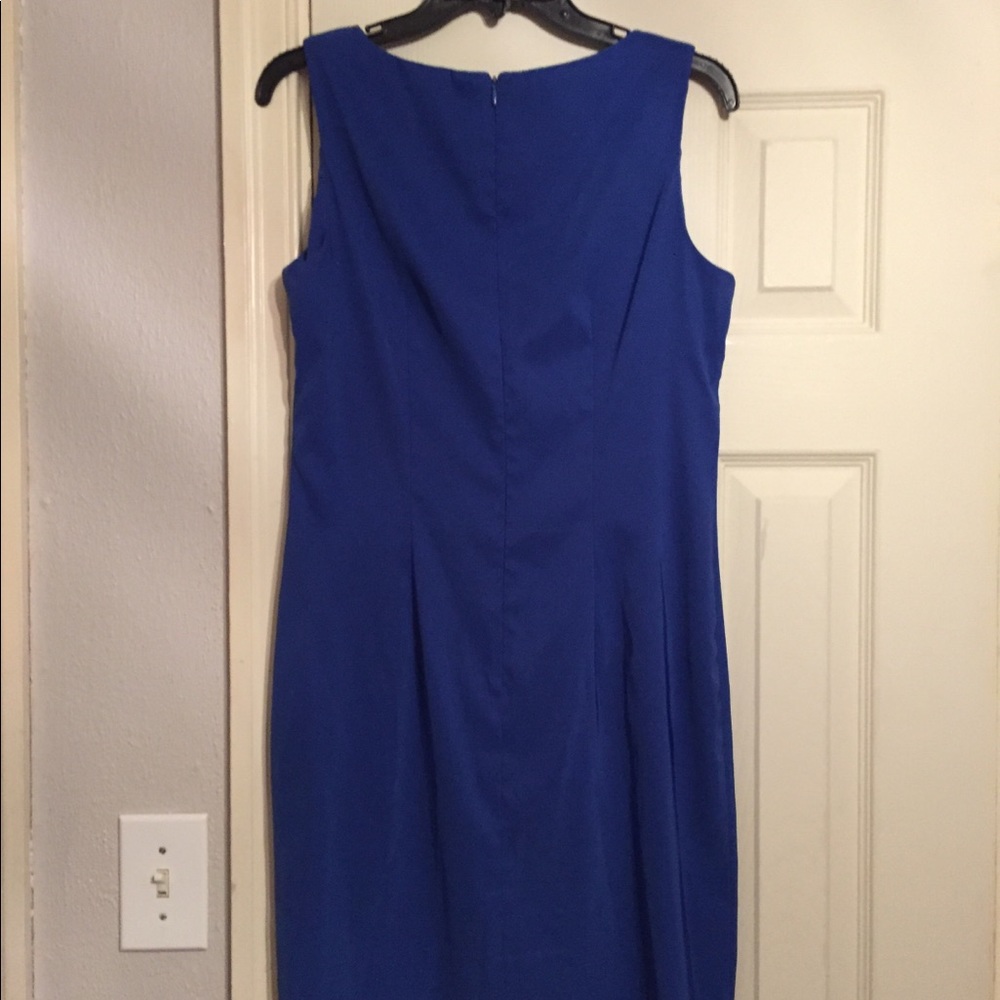 Dress - Picture 2 of 5